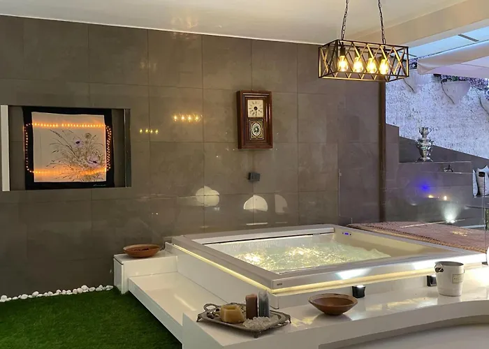 公寓 Wow Mega Jacuzzi Overlooking The Sea In The Center *